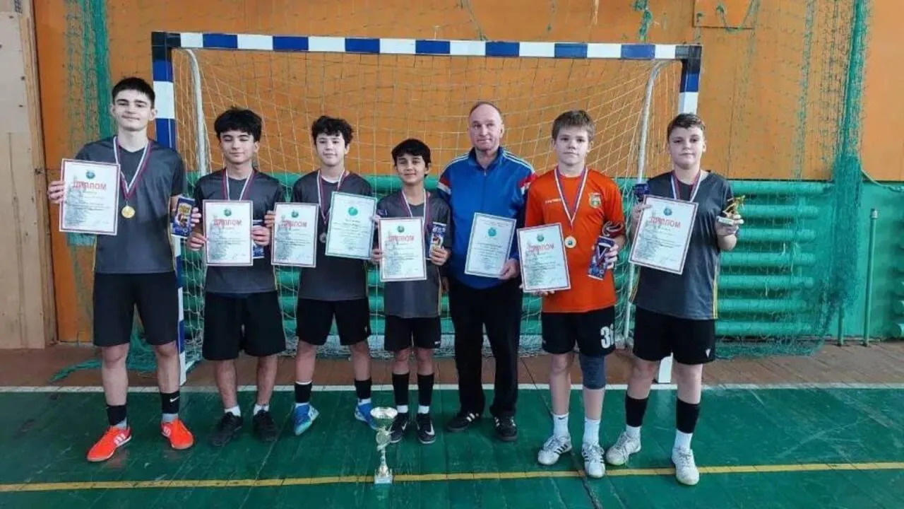 t.me/ERLosinoPetrovskui