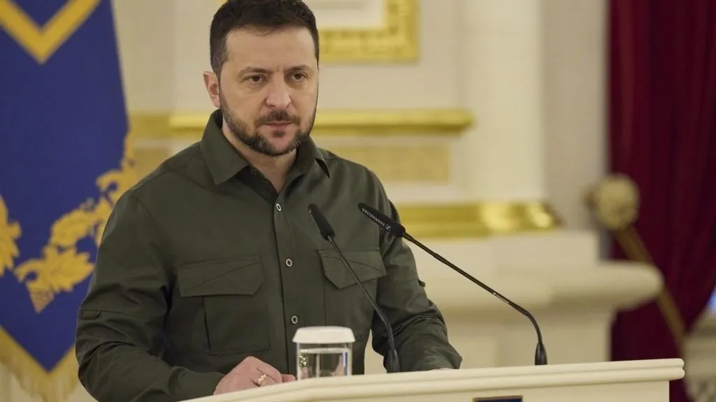 «Проглотите свою гордость»: В Китае выдвинули ультиматум президенту Зеленскому