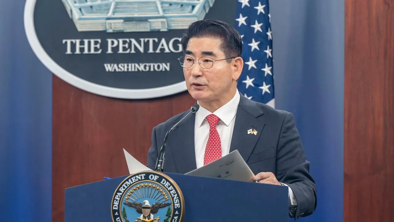 Yonhap: экс-министр обороны Южной Кореи пытался покончить с собой