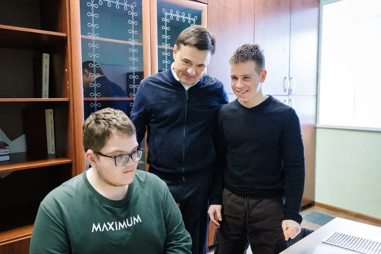 автор Сергей Шешин