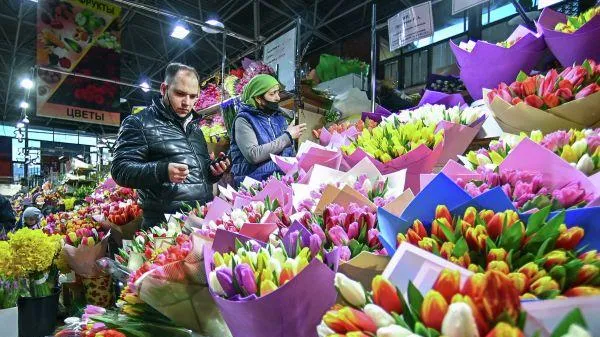 В Подмосковье продажи цветов в преддверии 8 Марта увеличились на 75%
