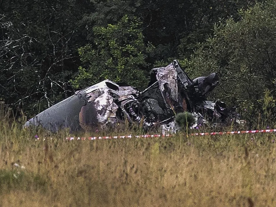 «Бортовой самописец все покажет»: авиаэксперт раскрыл, как уничтожили самолет Пригожина