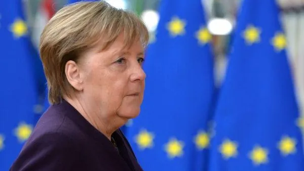 Меркель предупредила немцев о третьей волне коронавируса