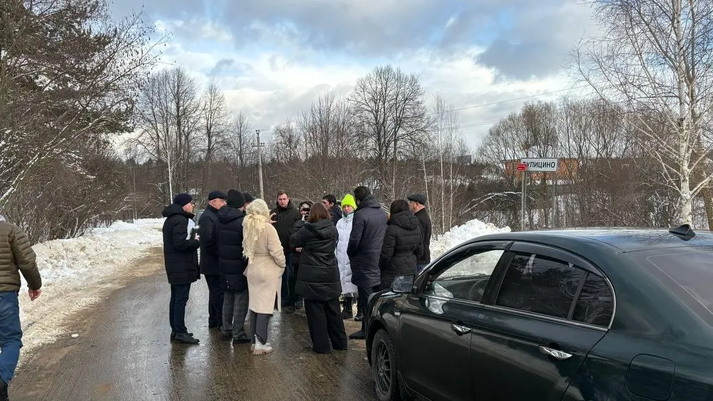 Медиа – Н. Надточая / Долгожданный асфальт положили на дороге в деревне Тупицино, вблизи аэропорта Домодедово