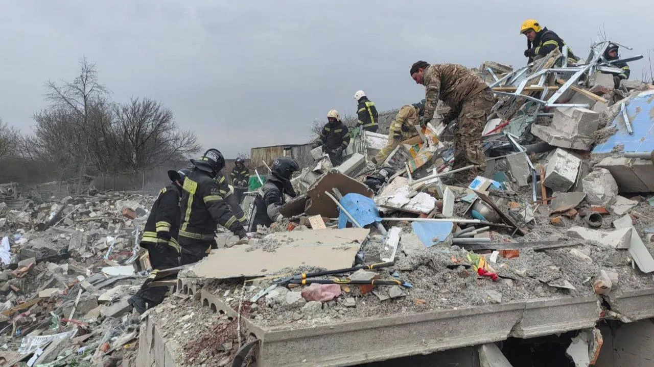 В Белгородской области четыре человека погибли при попадании снаряда в дом
