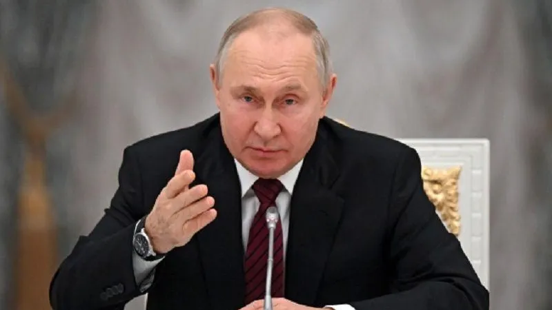 «По-волчьи выть»: Путин рассказал об отношениях с Западом