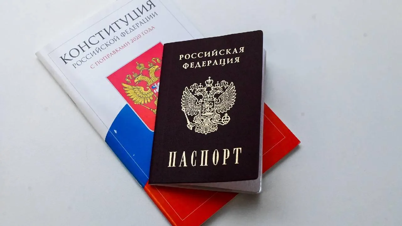 В Кузбассе двум мигрантам на 25 лет запретили въезд в Россию