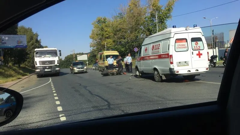 Мотоциклист столкнулся с джипом в Бронницах