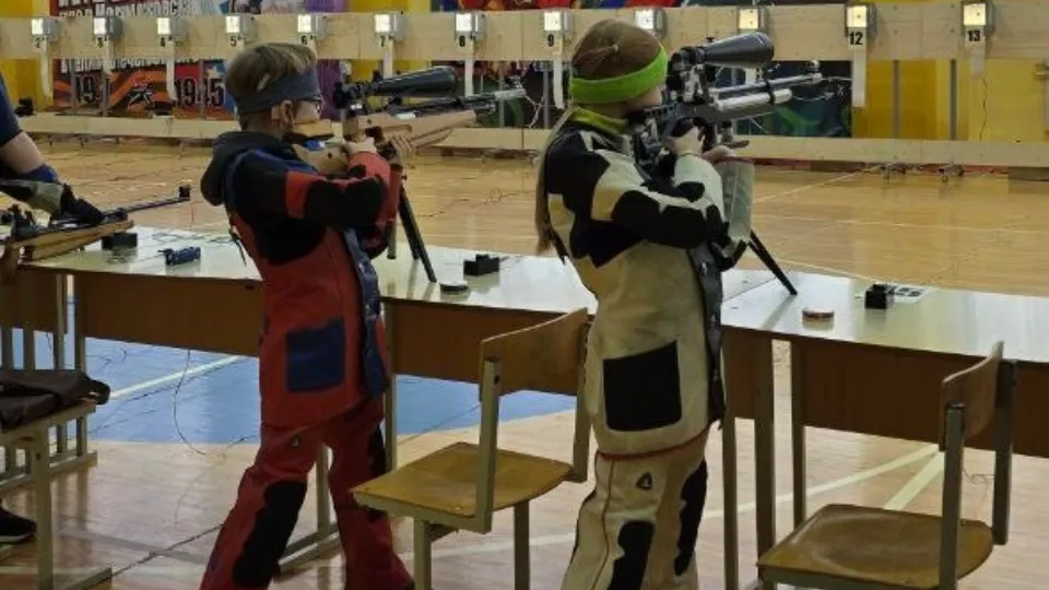 Фото: городской стадион «Авангард»