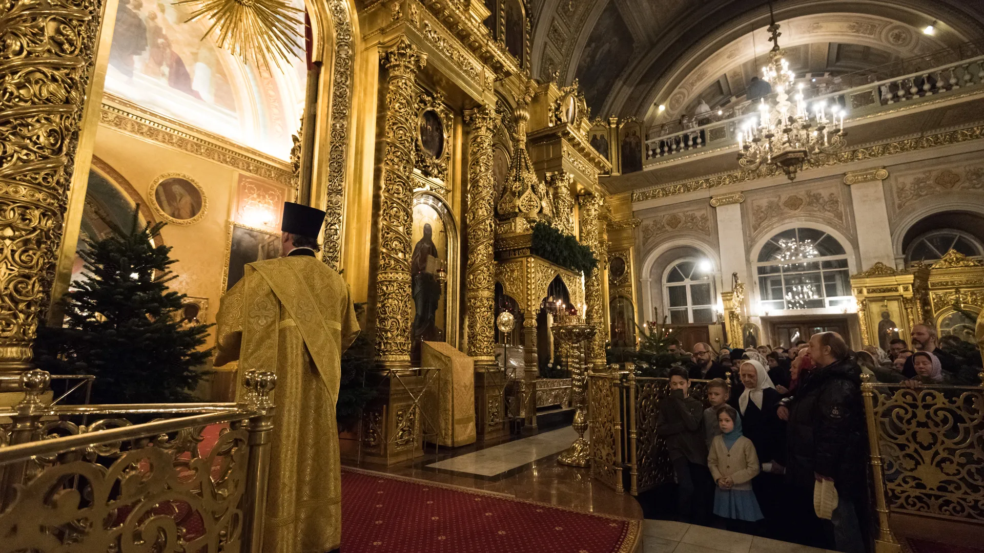 Американский турист после посещения православного храма сделал неожиданный вывод о русских