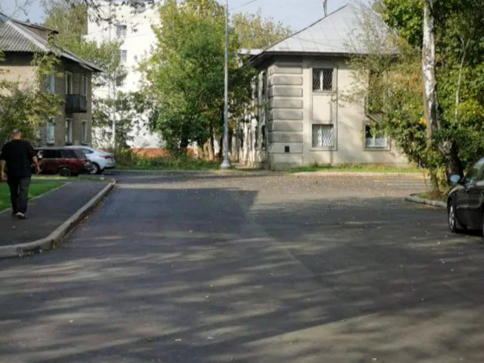 Фото: администрация г. о. Электросталь. На фото: двор на улице Чернышевского, где прошло комплексное благоустройство