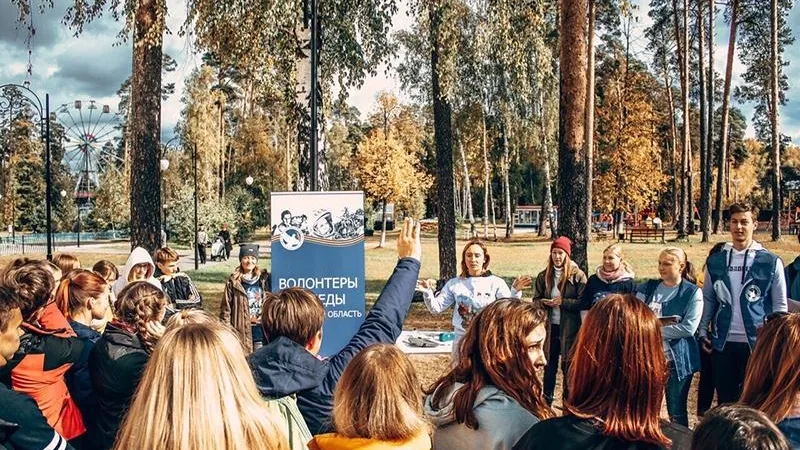 В Подмосковье открылся массовый набор волонтеров-патриотов
