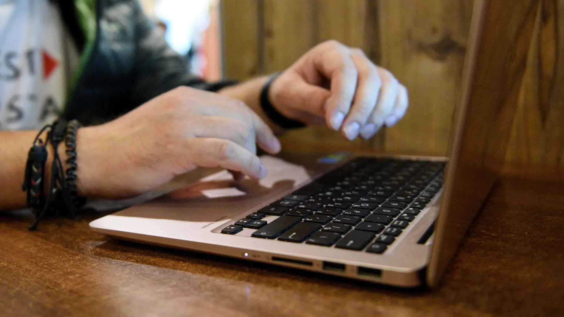 Эксперт: мгновенно заблокировать весь вредоносный контент невозможно даже с ИИ