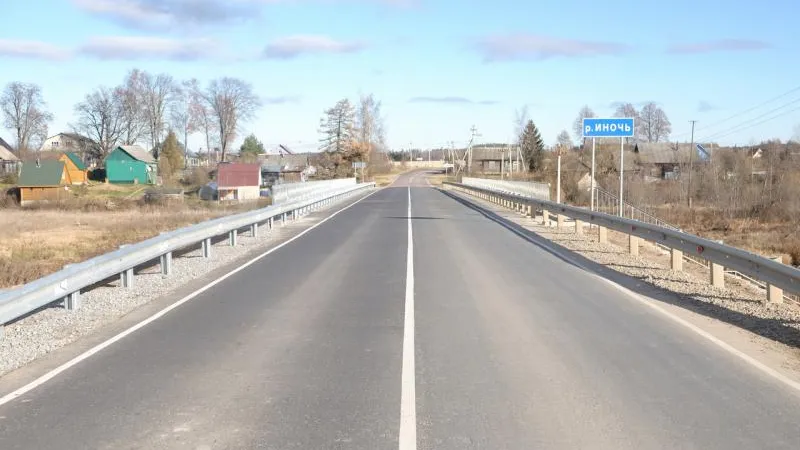 Два обновленных мостовых перехода открылись в области