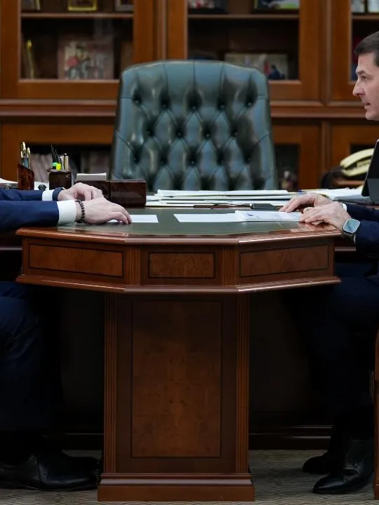 Губернатор Подмосковья провел рабочую встречу с главой Люберец