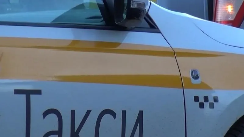 Два мигранта в Щелково ограбили таксиста на 400 тысяч и пырнули его ножом