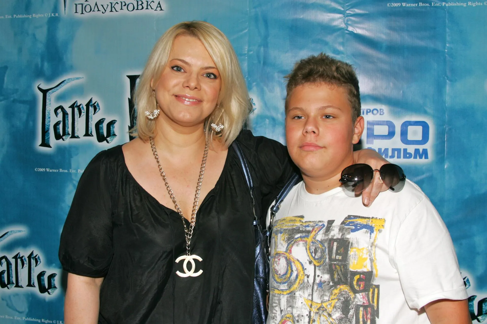 Juliya Khanina/Russian Look