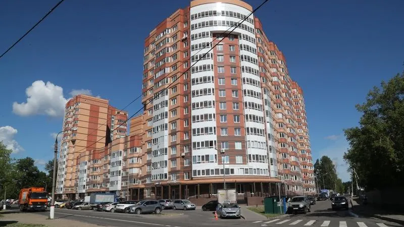 Почти 700 детей-сирот получат жилье в Подмосковье в 2018 году