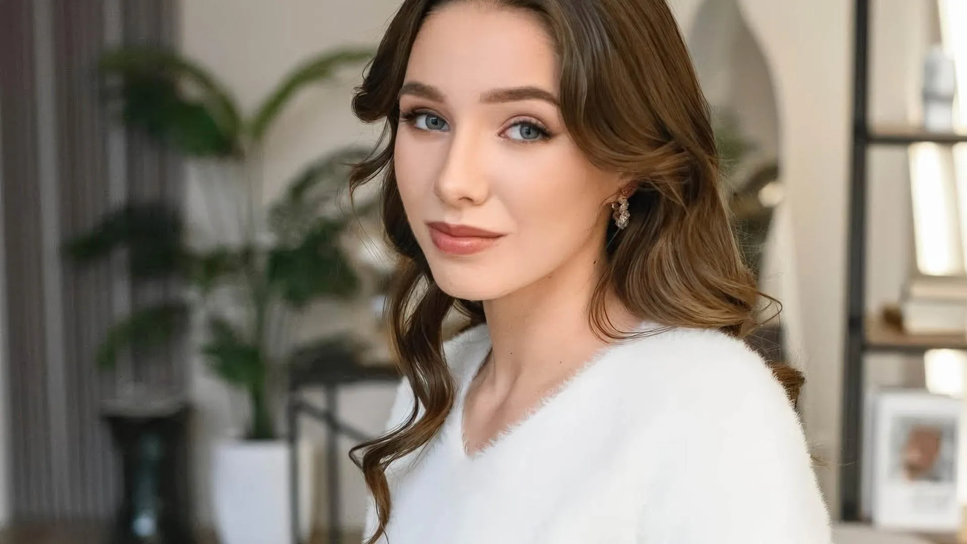 Соцсети Веры Алдониной