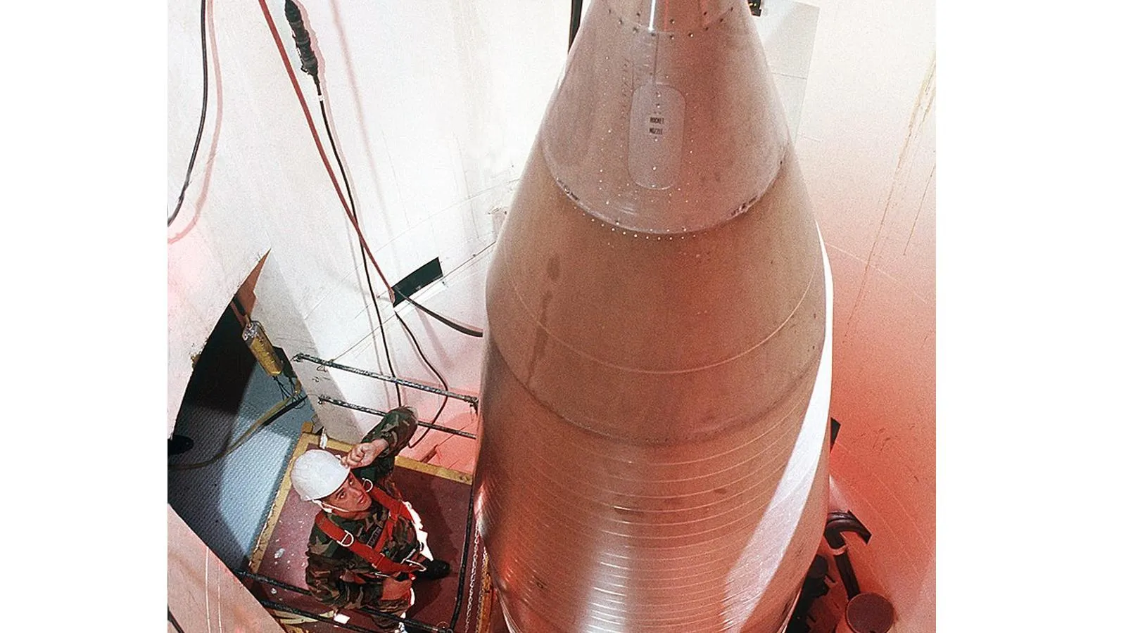 Обслуживание Minuteman III в шахте