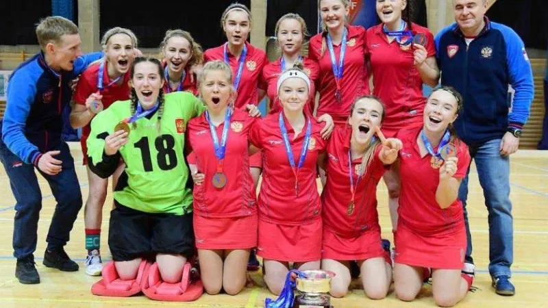 Индорхоккеистки из МО победили на юниорском чемпионате Европы