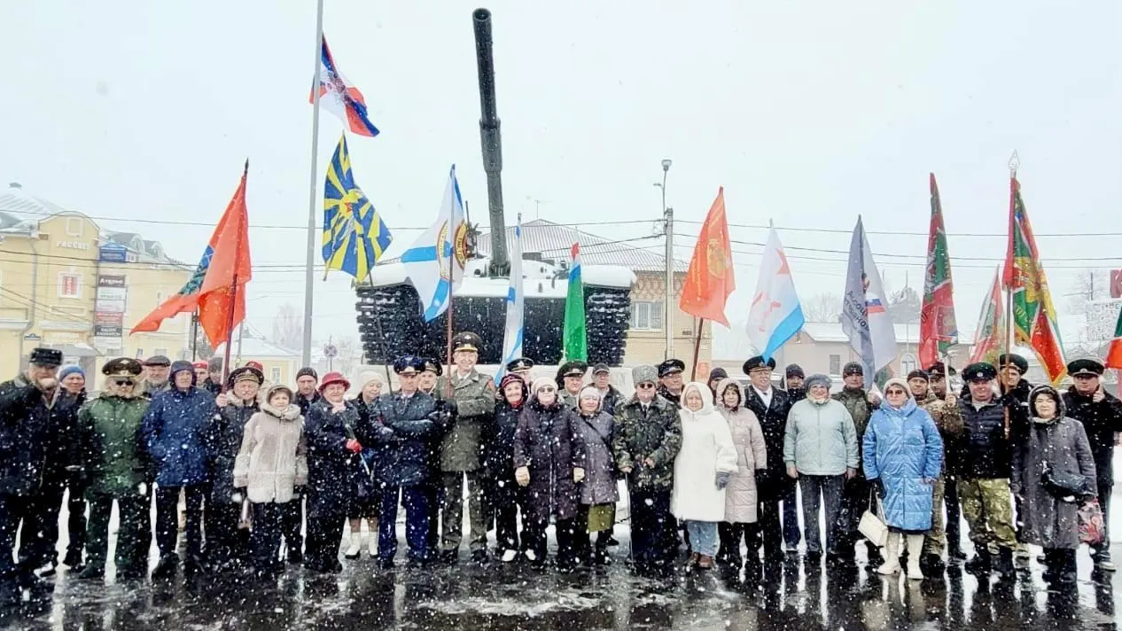 В Павловском Посаде помогают ветеранам СВО адаптироваться к мирной жизни, привлекая их к общественной деятельности