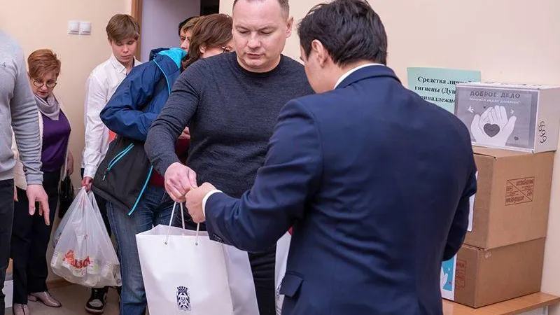 Светлана Стригункова, Алексей Сапанюк и Алексей Спасский поучаствовали в акции «Доброе дело»
