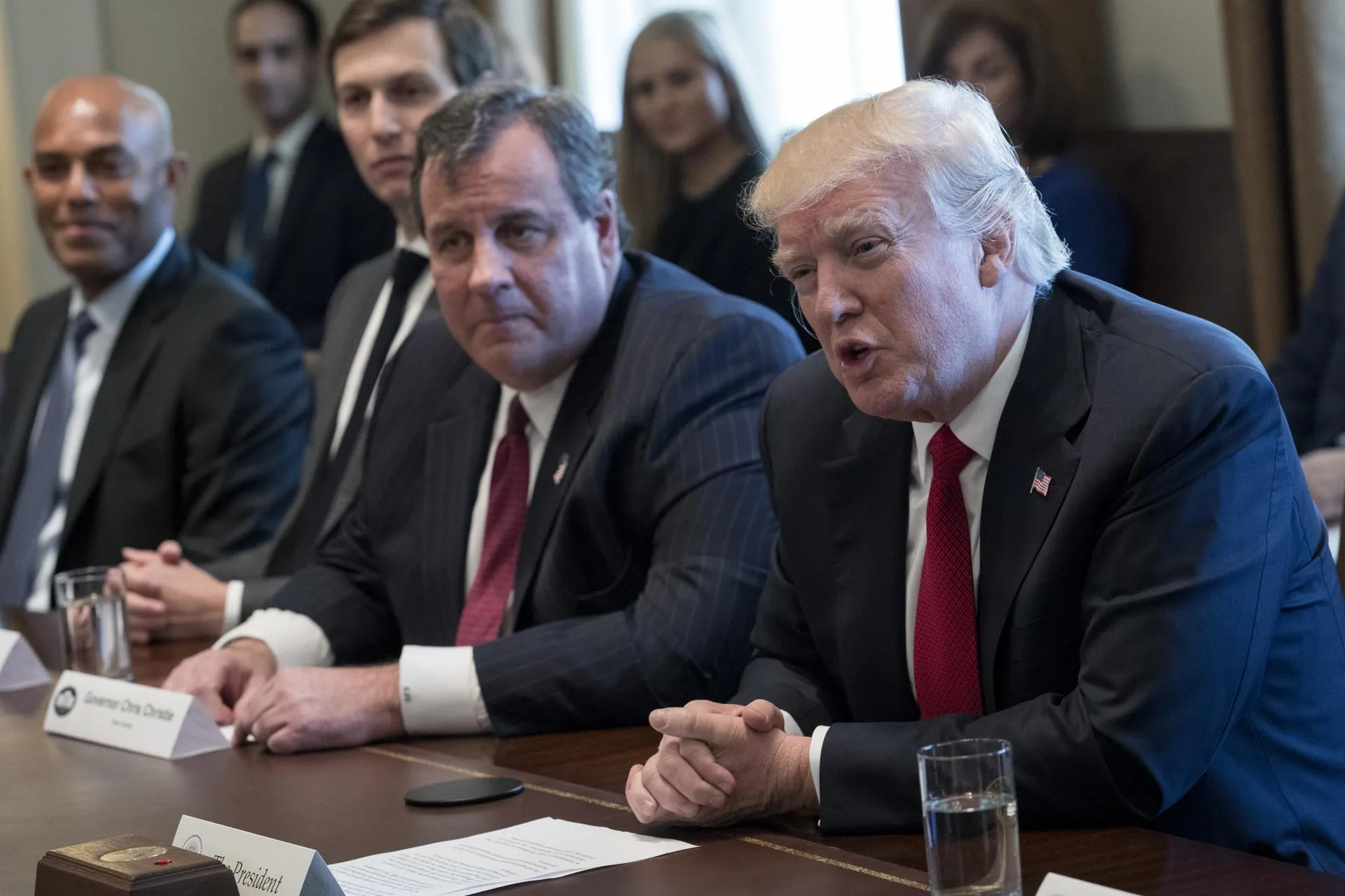 Дональд Трамп и Крис Кристи, 2017 год