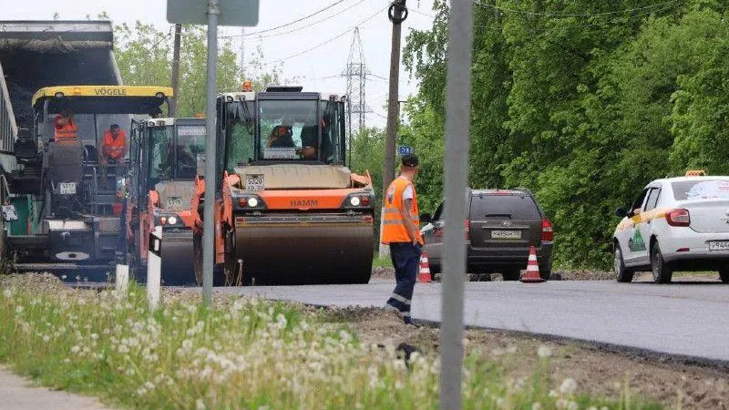 В Подмосковье ремонтируют четыре самые протяженные дороги этого сезона 