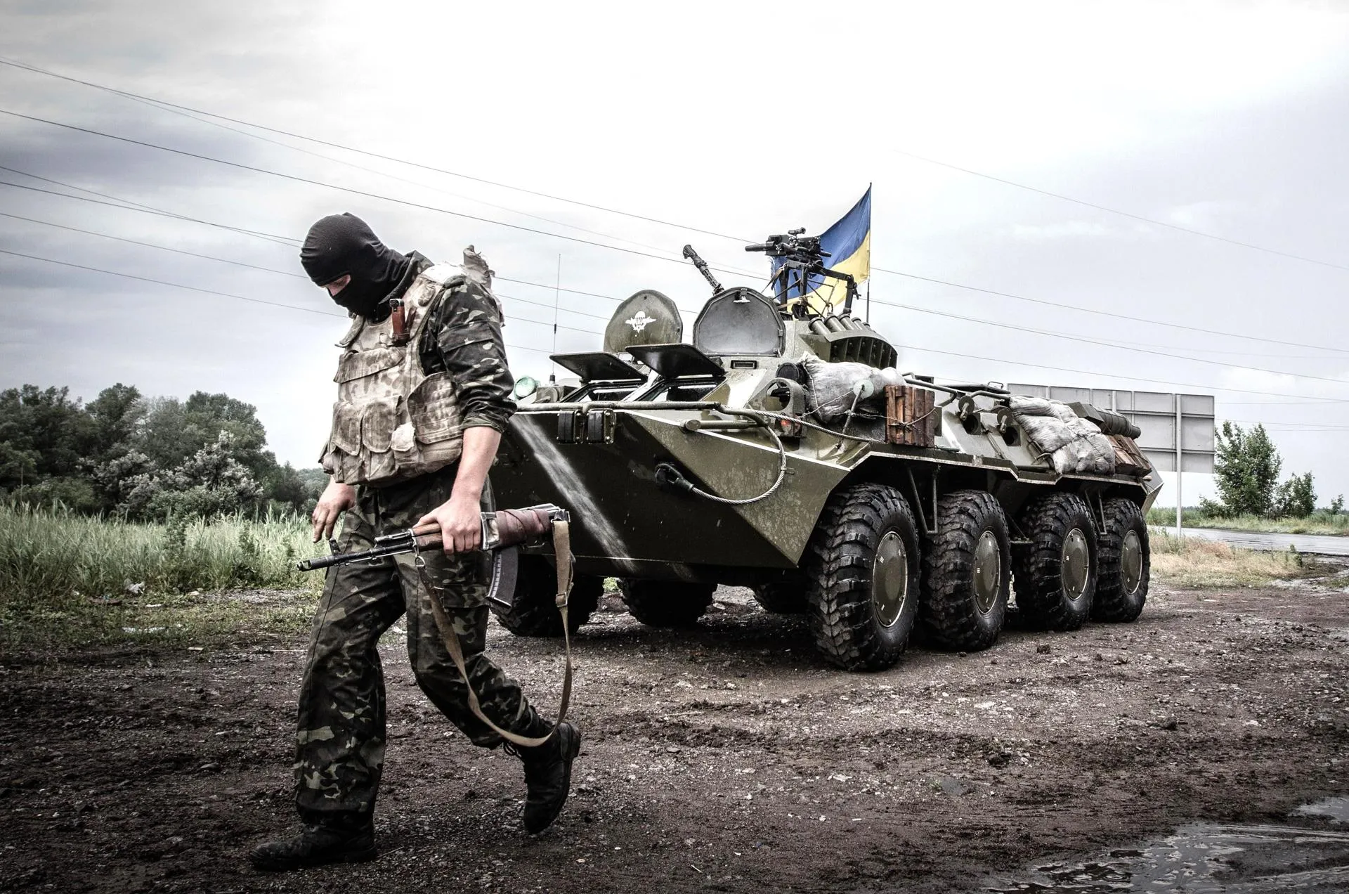 КПП рядом со Славянском, 31 мая 2014 года. Sergii Kharchenko
