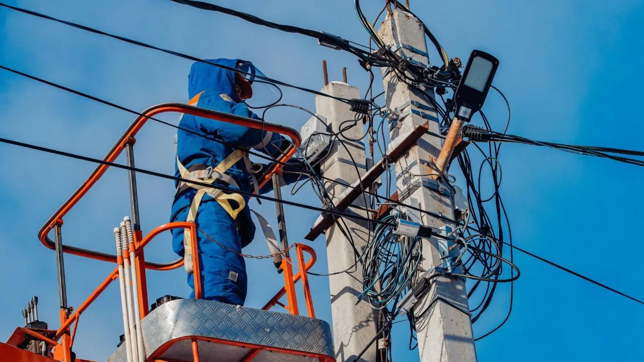 Энергетики Подмосковья за год установили и заменили более 180 тыс. приборов учета энергии