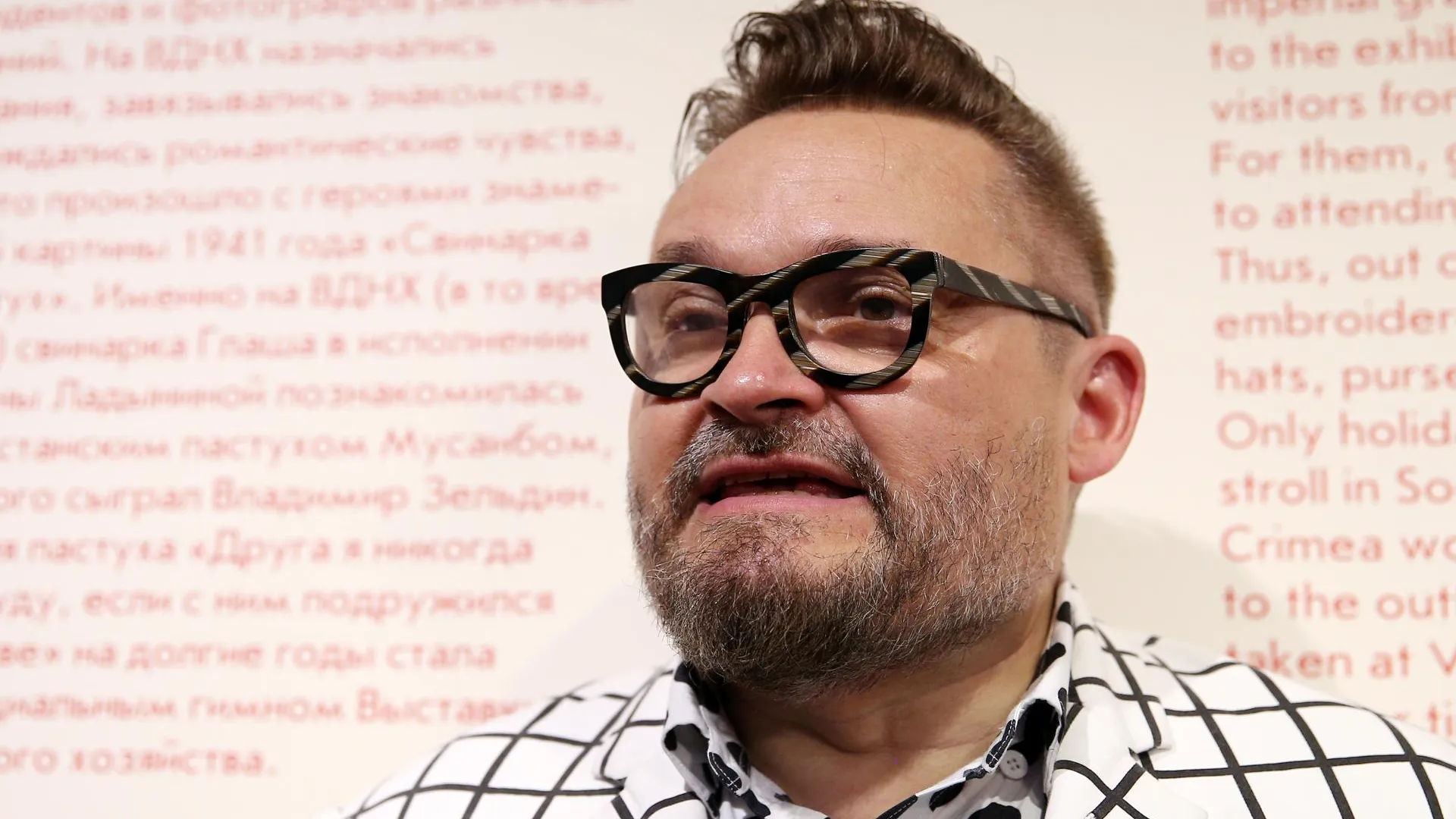 МГУ не планирует продлевать контракт с историком моды Васильевым