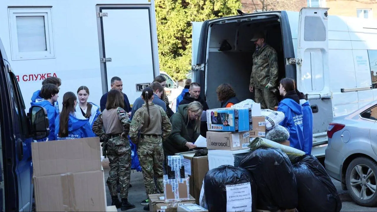Подмосковные единороссы с начала СВО передали на фронт свыше 18 тыс. тонн гуманитарной помощи