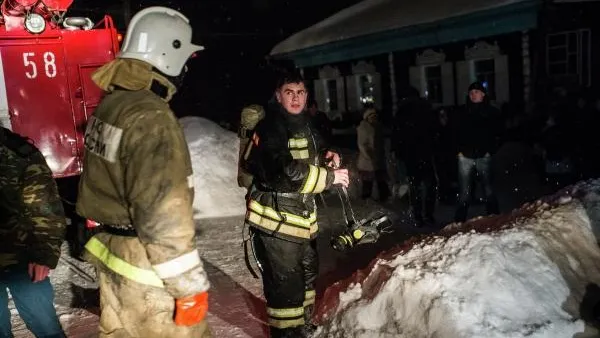 В Дмитровском округе загорелся частный дом
