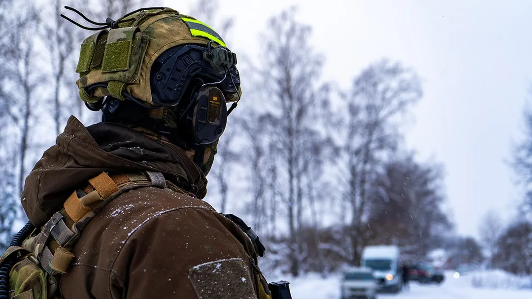 Зачистка по-взрослому: как подмосковные спецназовцы оттачивают навыки в боевых условиях