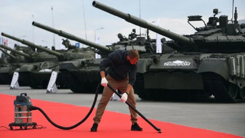 Найти сережку и успокоить ребенка – хозяйки поделились неожиданными способами использования пылесоса