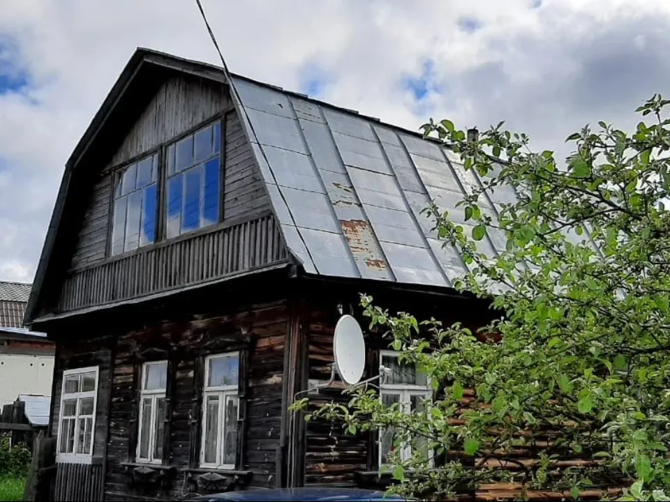 Фото: городская доска объявлений