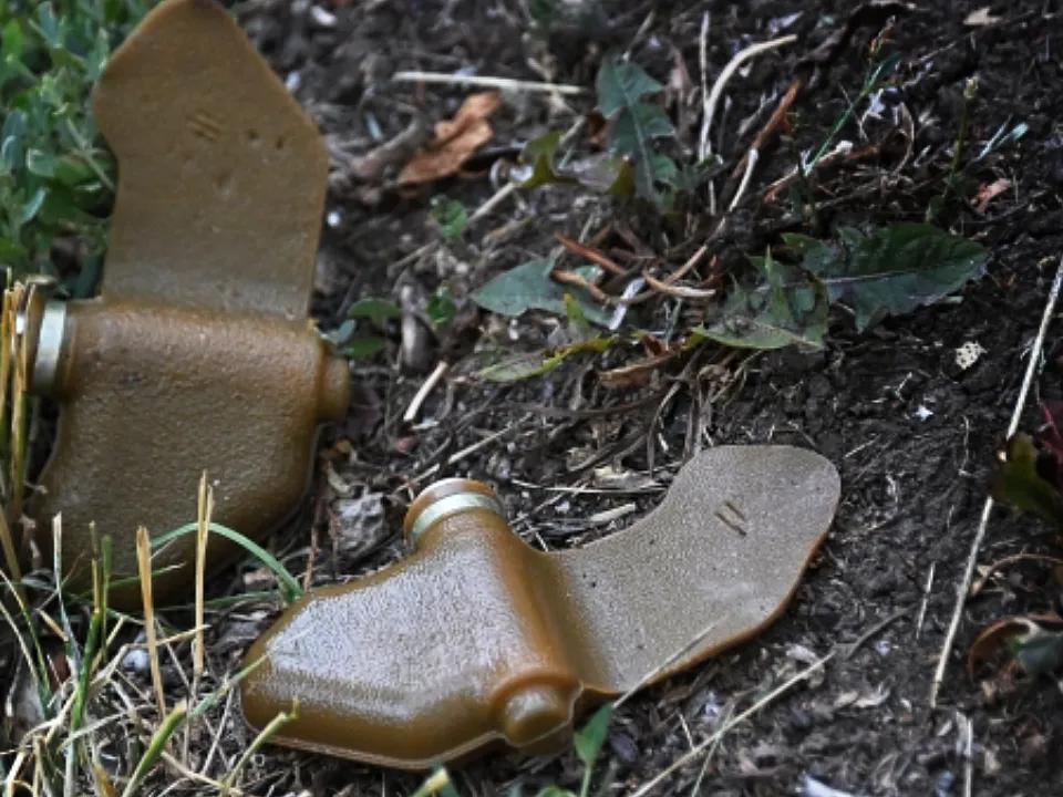 «Эта не убьет, но сделает инвалидом»: боец СВО назвал самые коварные мины на передовой