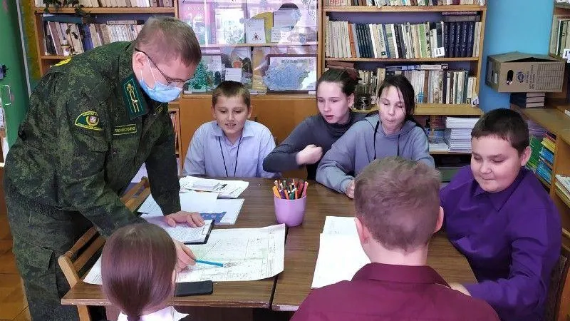 Лесничие провели занятие для членов школьного лесничества «Дубрава» Талдомского округа