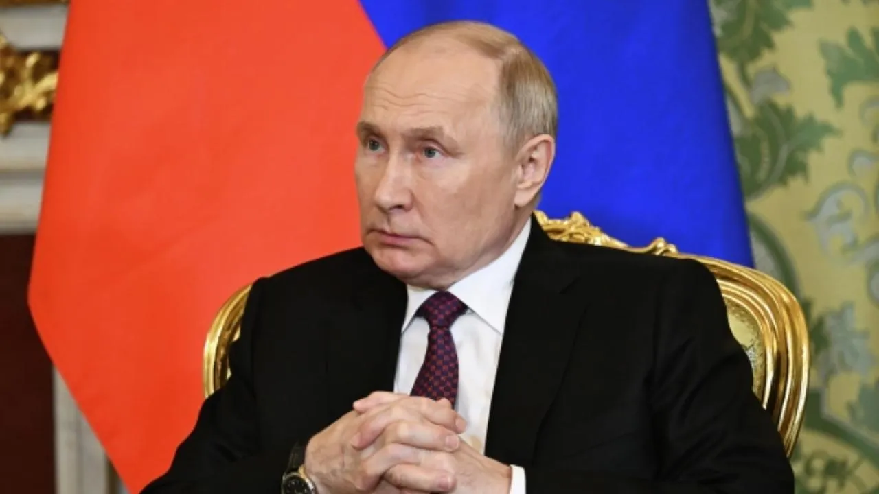ЭИСИ: большинство граждан РФ выступают за выдвижение Путина на новый президентский срок