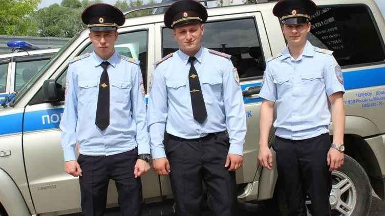 Полицейские в Наро-Фоминском районе не дали мужчине покончить с собой