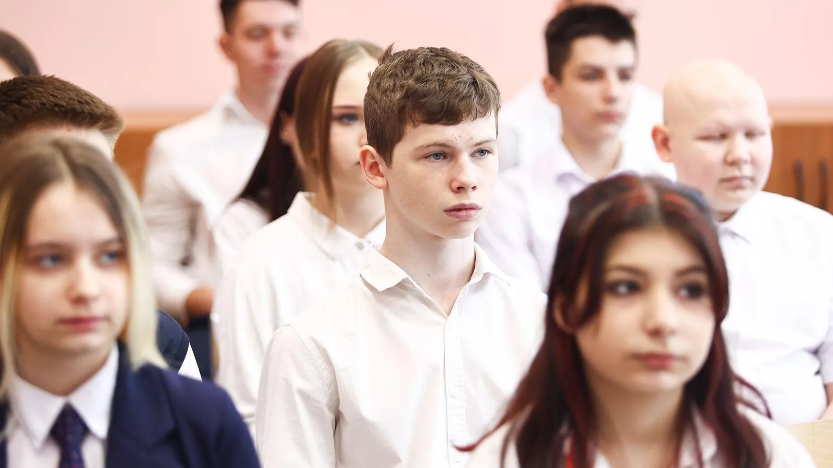 Внеурочные занятия «Разговоры о важном» проходят в школах и колледжах Московской области