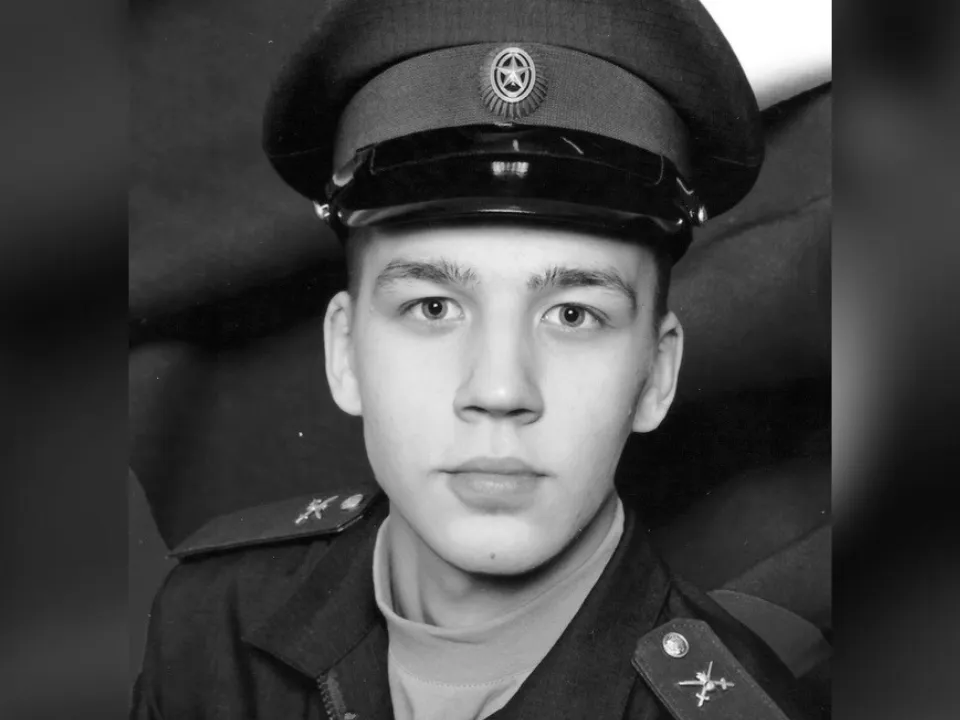 «Ты разве живой»: погибший под Бахмутом сын пришел к матери во сне