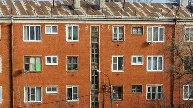 Власти Подольска не могут определиться с датой постройки дома, хотя она выбита на фасаде