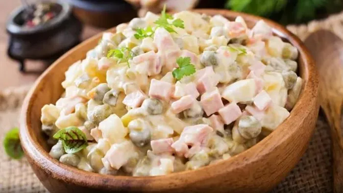 Оливье. Фото: freepik.com