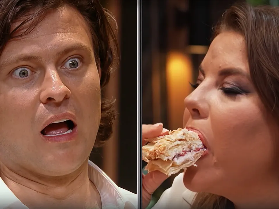 Кадр из видео телепрограммы «Полная посадка»