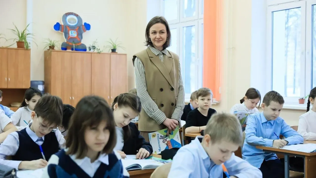 Школы Коломны и Озер собрали более миллиона рублей для участников СВО