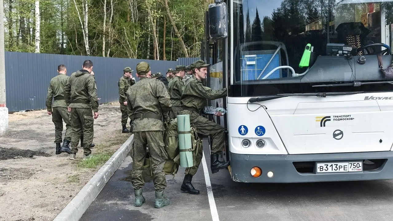 Центр отбора на службу по контракту в подмосковной Балашихе продолжает прием добровольцев