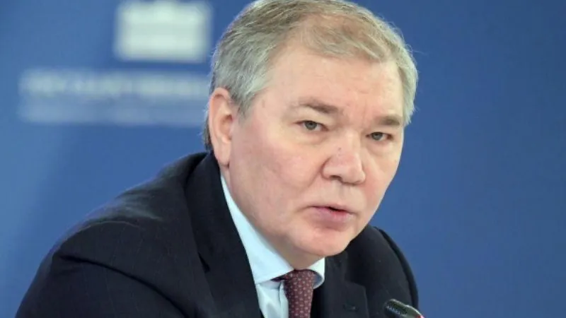 Известный политик не поддерживает введение запрета на заграничные поездки для чиновников