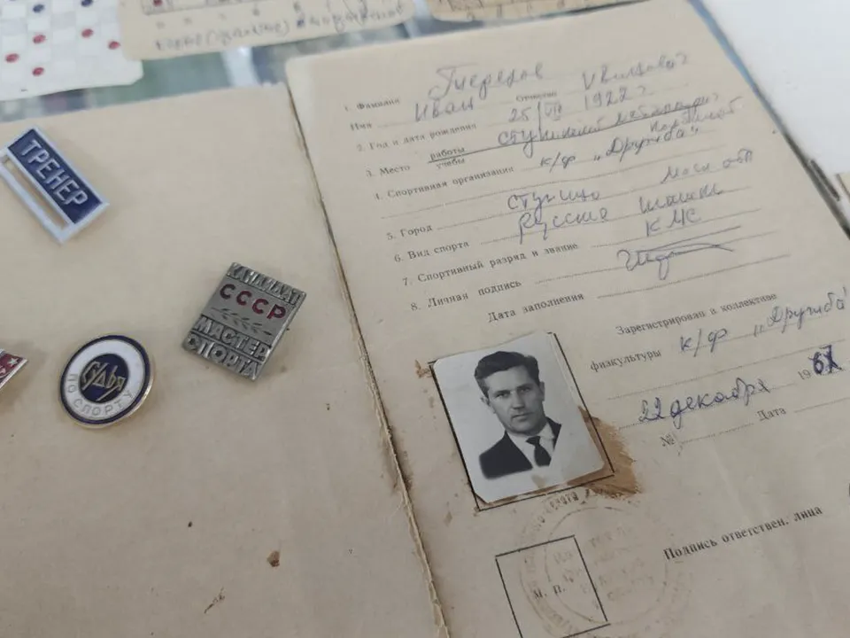 Зачетная классификационная книжка. Фото: Андрей Семибратов